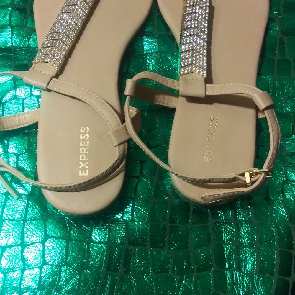 Express Sandles - Picture 2 of 4